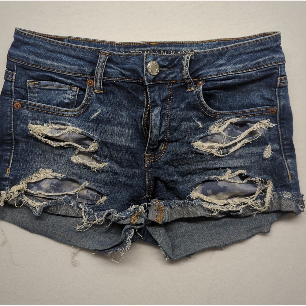 American Eagle Shorts Womens 8 Denim Midi Distressed Ripped Super Stretch Frayed